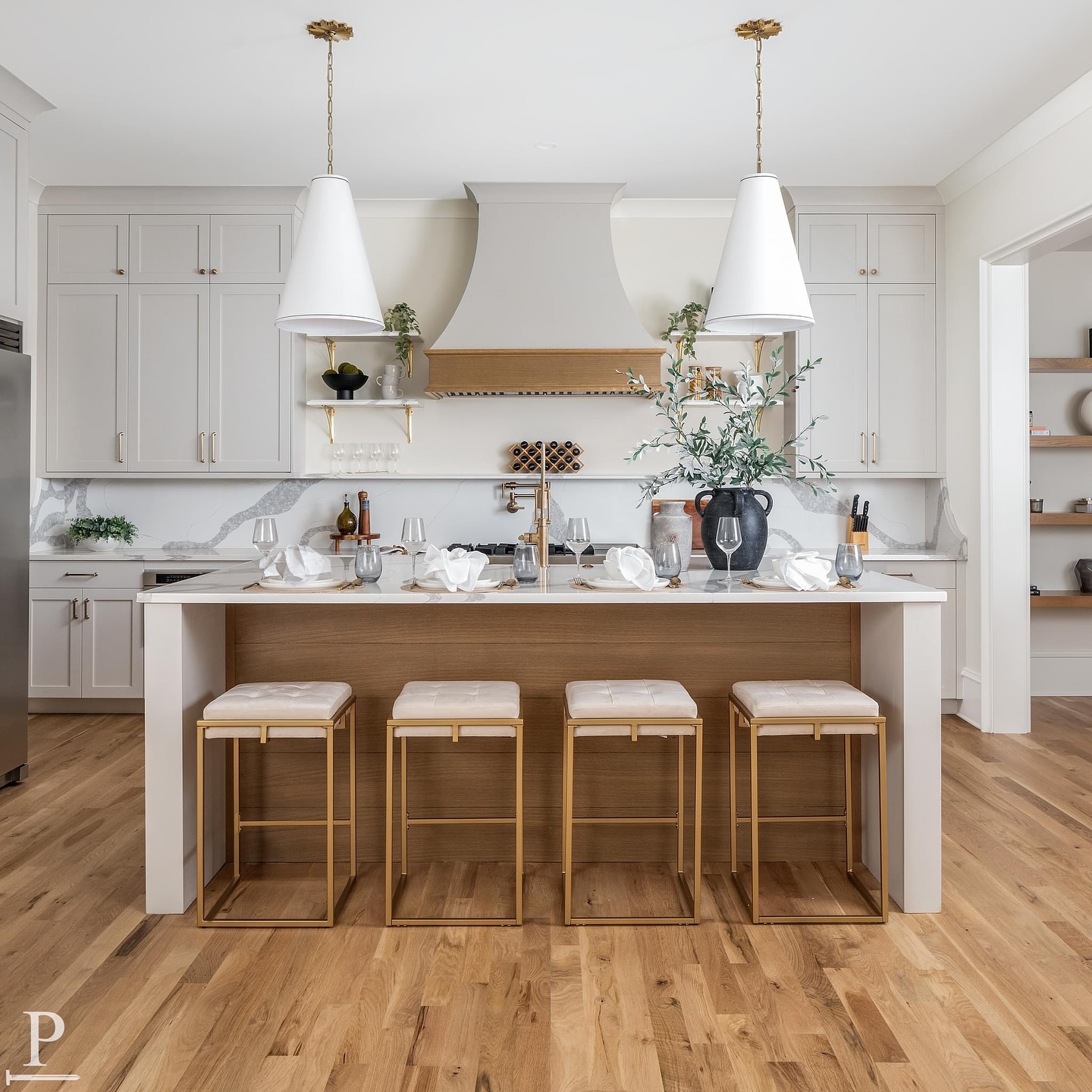 POV: Walking into this cozy kitchen with custom cabinets in @benjaminmoore Balboa Mist 🌟🍽️ 

#pikeproperties 
•
•
⚒️ @pikeproperties
📸 @joepurvisphotos