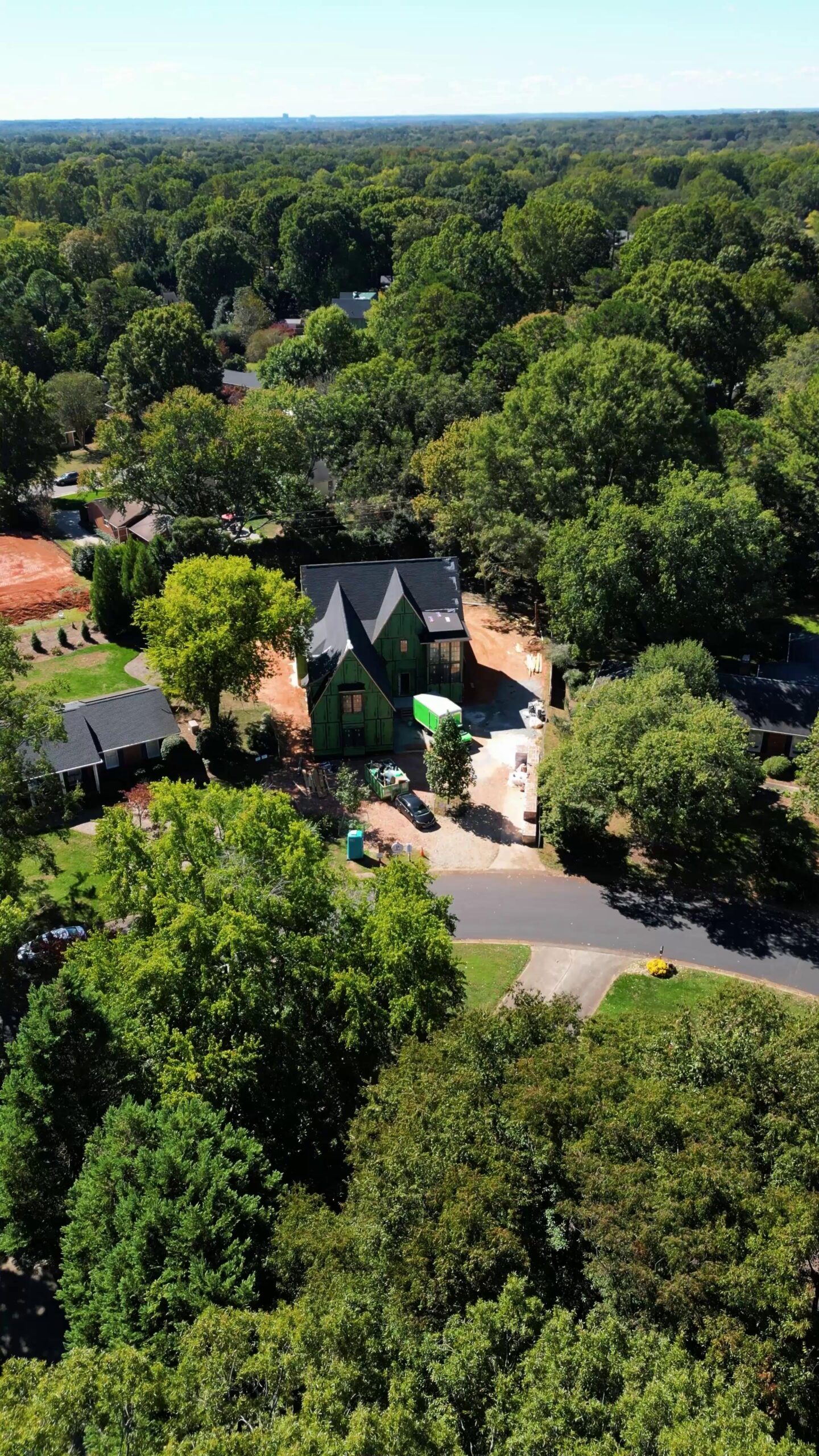 5555 Lansing Dr. from bare bones to done and dreamy. ✨

Ready to see it in person? Send us a message.