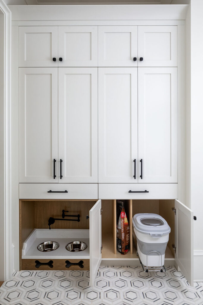 charlotte custom home builder mudroom