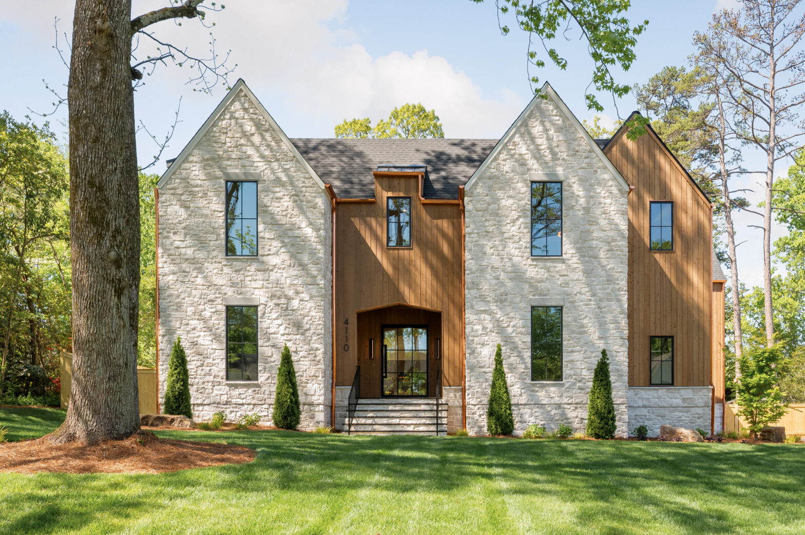 4110 Melchor acustom home