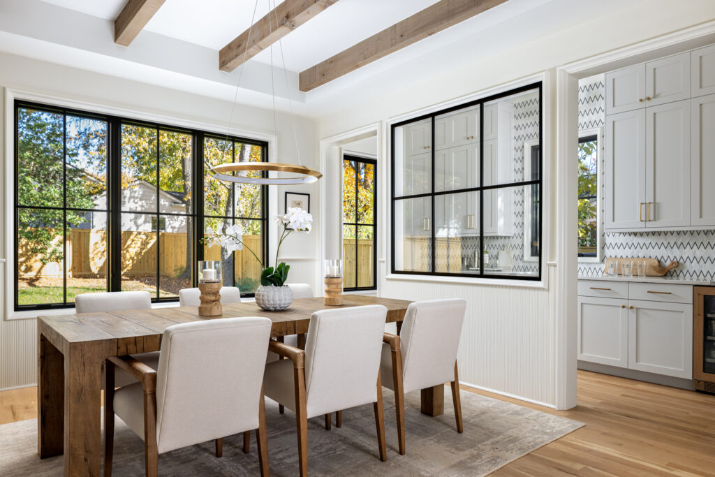 dining room connects to scullery
